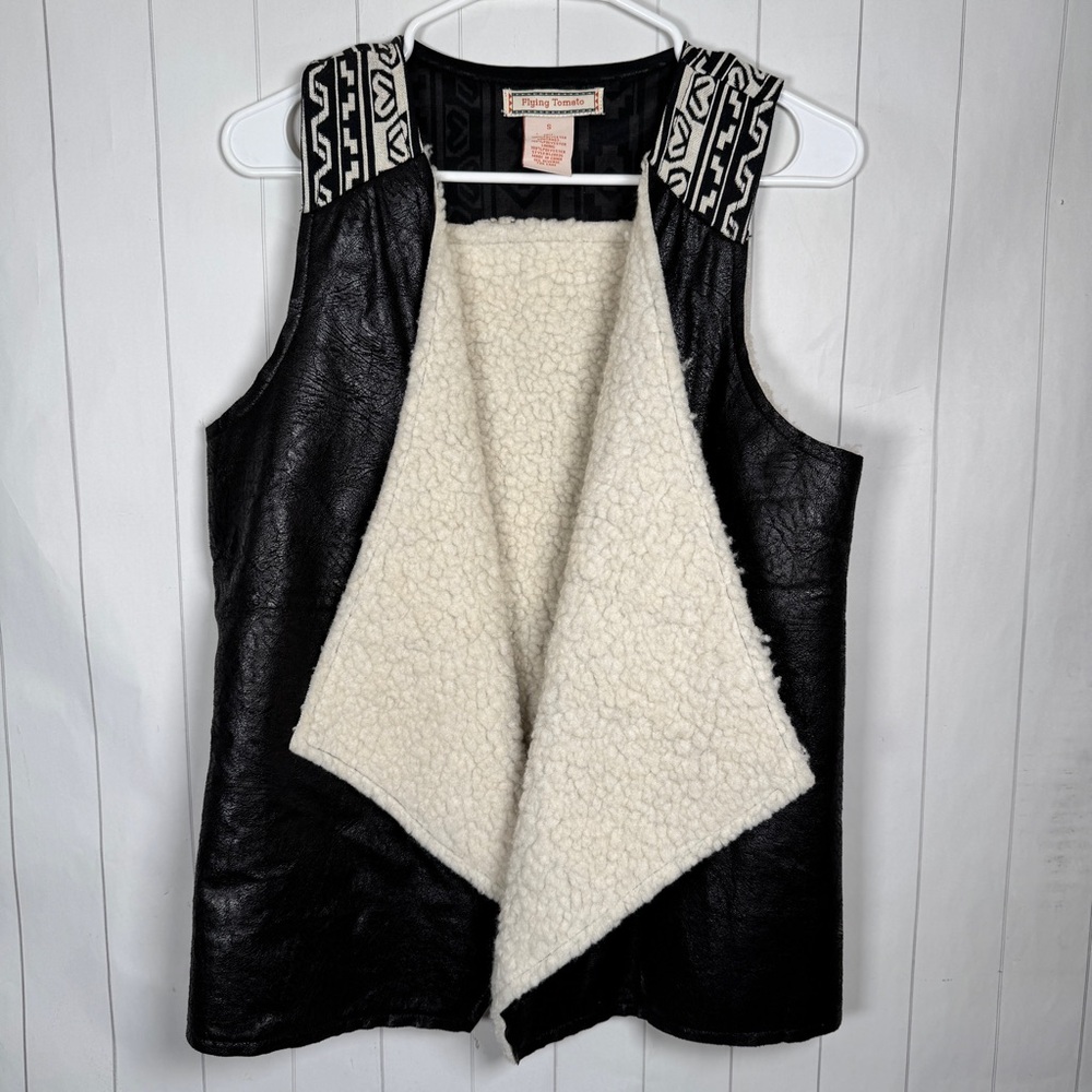 Flying Tomato Black Faux‎ Leather Vest Faux Sherpa Lined Aztec Tribal Boho Small